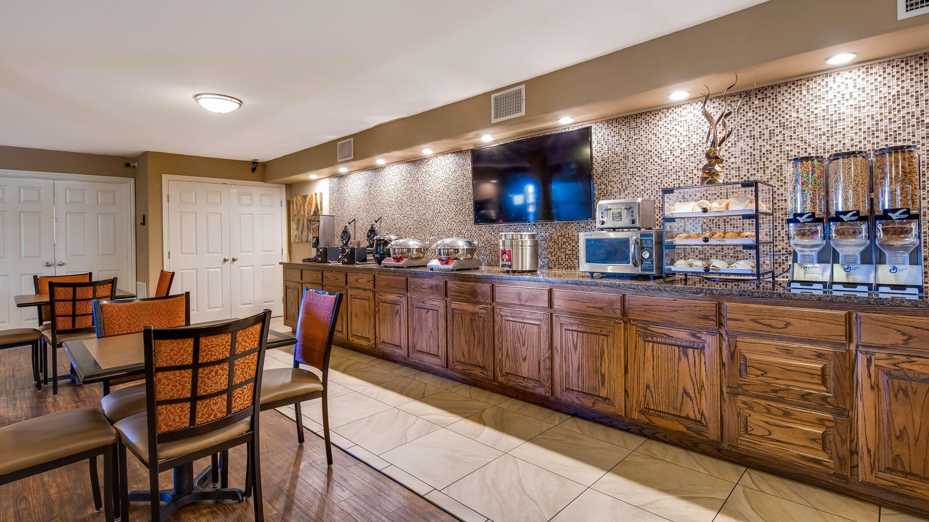 Best Western Canton Inn Экстерьер фото